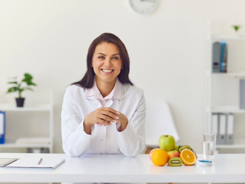 diferença entre nutricionista e nutrólogo e conclusão