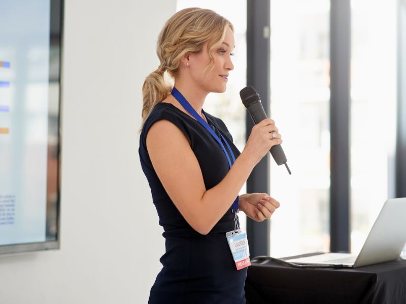 técnicas de apresentação e oratória e execução