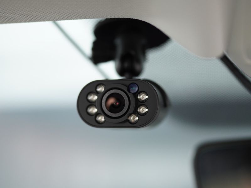 how to install security camera in car features