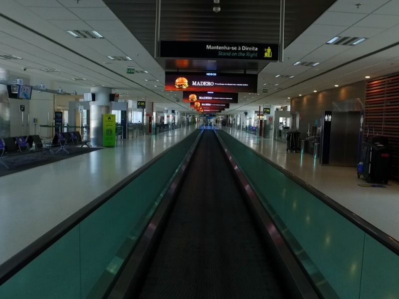 painel de LED modular aeroportos