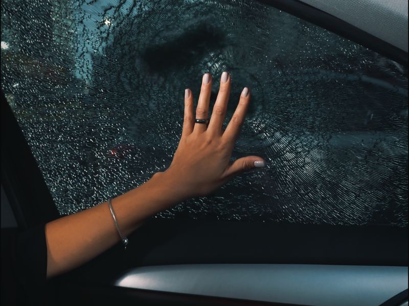 onde coloco a pelicula de segurança no meu carro​ antivandalismo